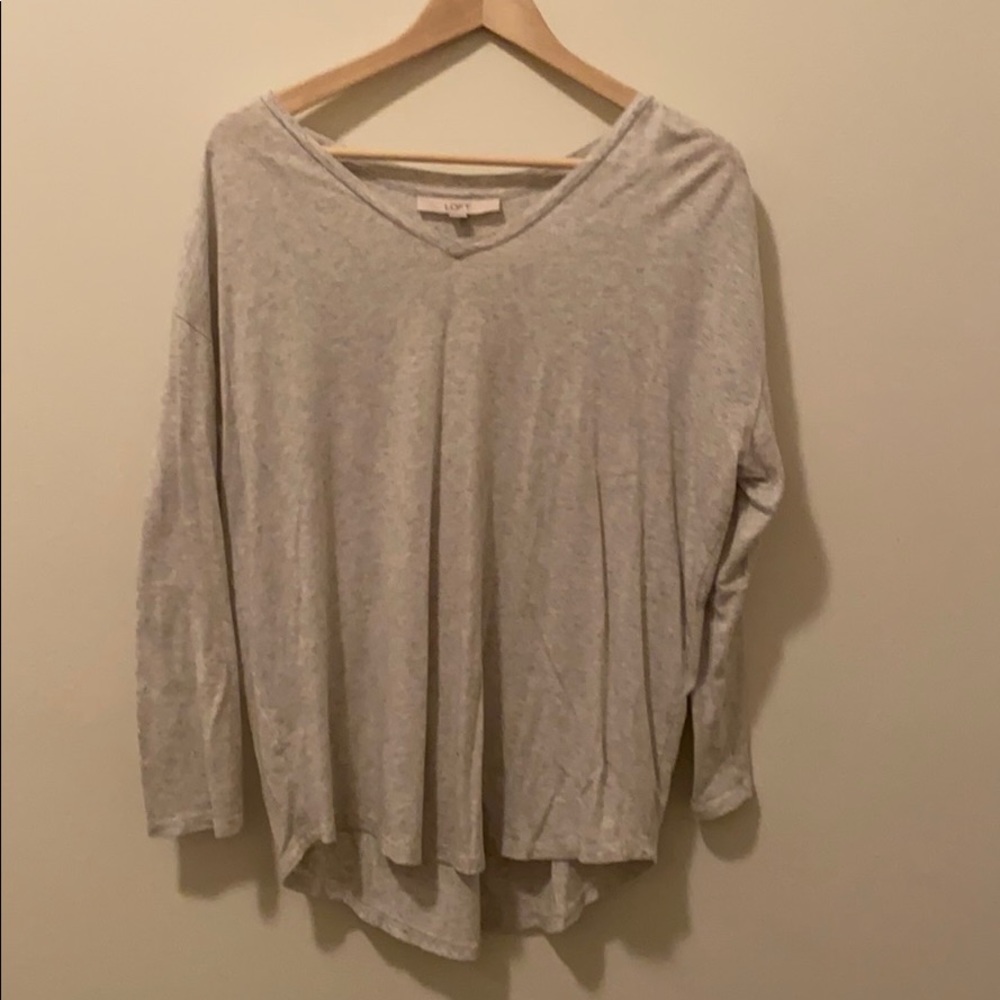 Gray tee